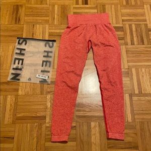 Red Leggings *SEAMLESS* - GS DUPE